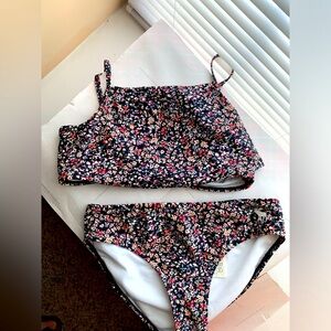 Girls Abercrombie 9/10 two piece swimsuit!